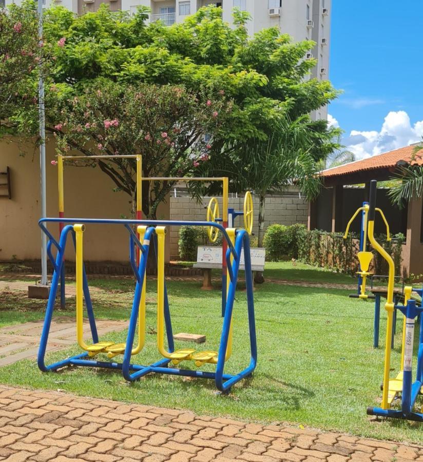 Apartamento aconchegante com estacionamento e wifi 400 mega Ribeirão Preto Exterior foto